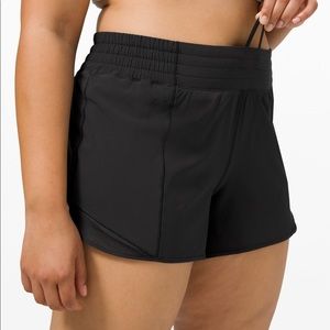Lululemon hotty hot HR 4in shorts